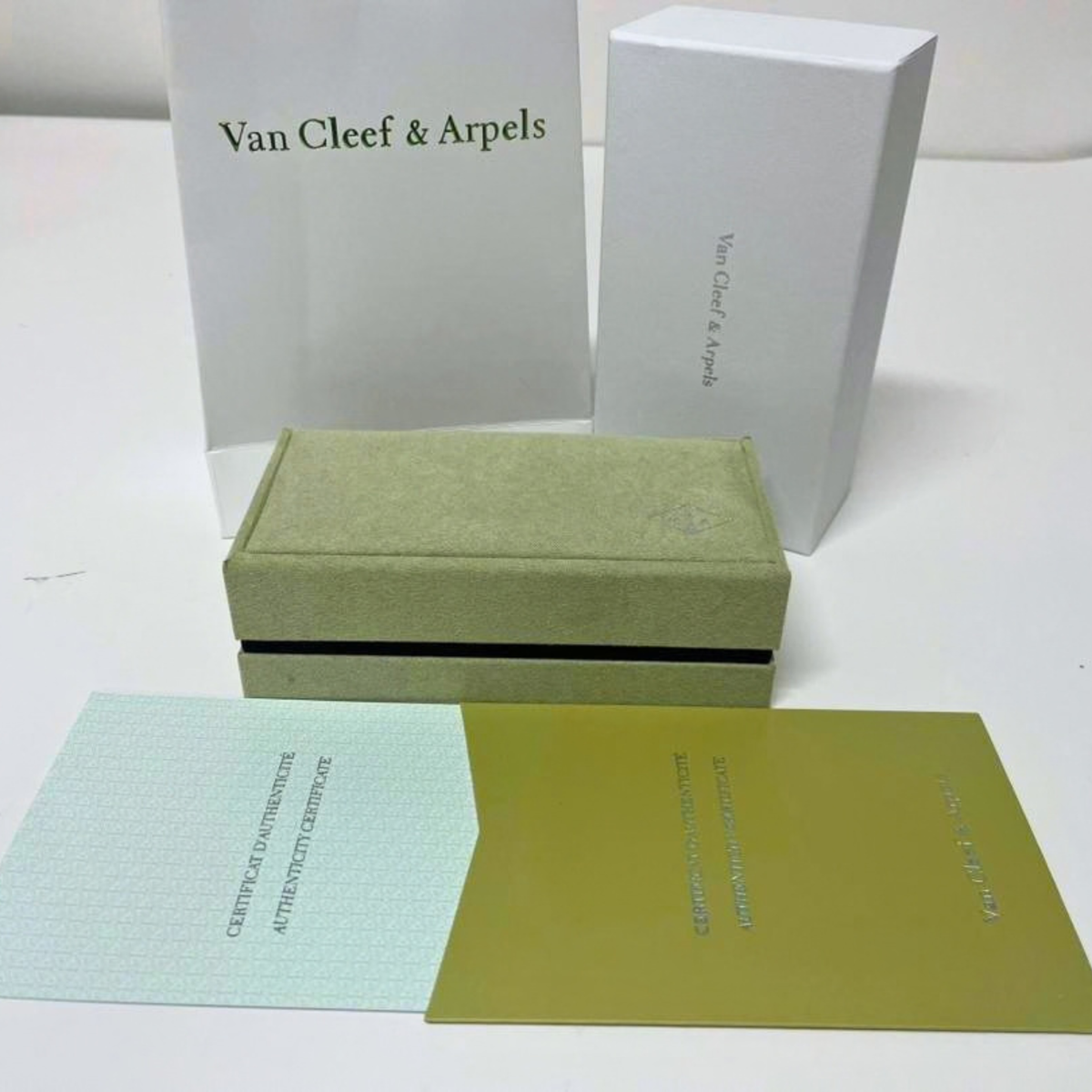 Van Cleef & Arpels VCA Green Suede Bracelet Jewelry Box | Empty Storage Case