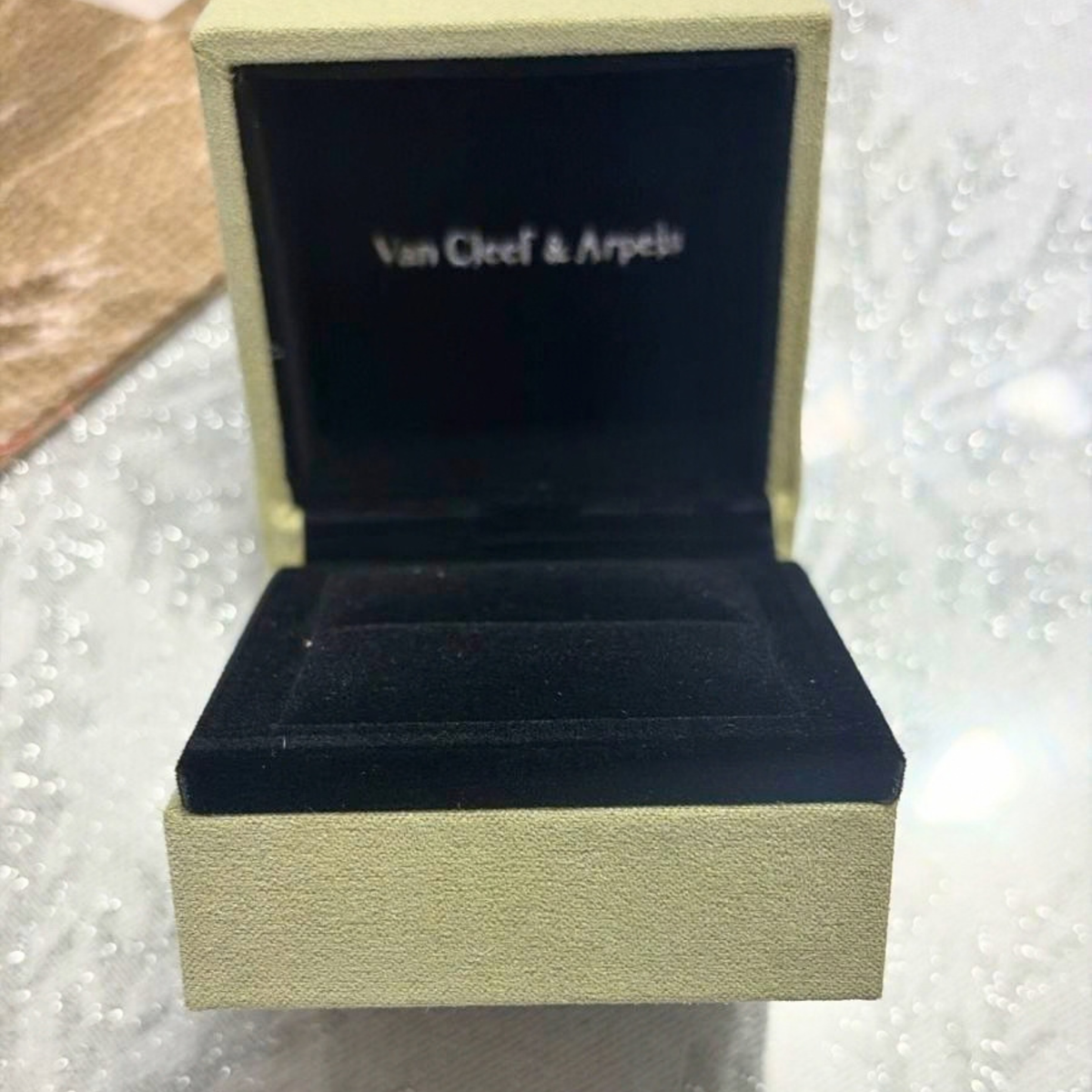Van Cleef & Arpels VCA Sage Green Suede Ring Box | Empty Jewelry Gift Case