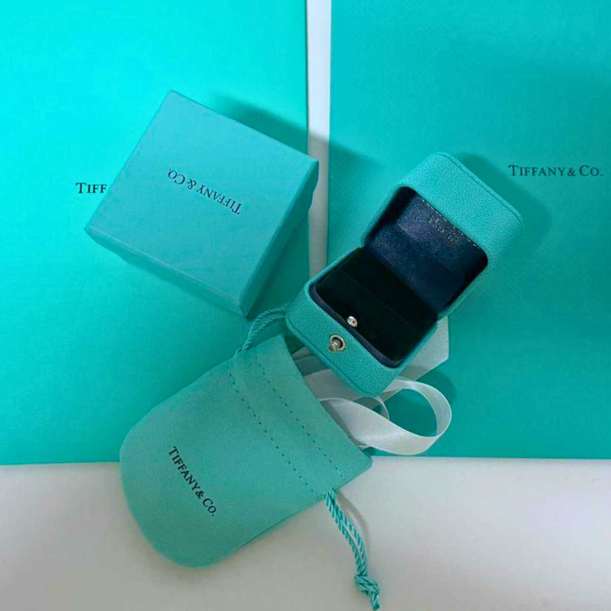 Tiffany & Co. Engagement Ring Box Set with Outer Box, Pouch, Certificate, Folder & Bag