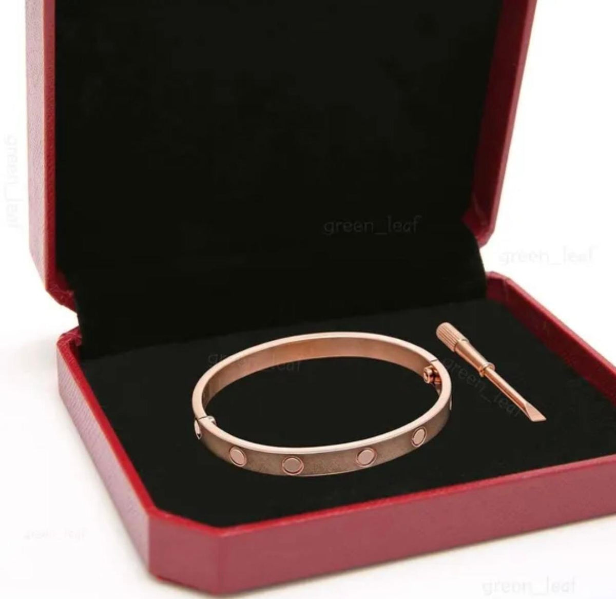 18K gold-plated screw-motif love bangle bracelet - Jewelza